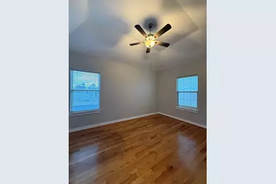 2939 Clinton Drive, Houston, TX 77020 - Photo 11