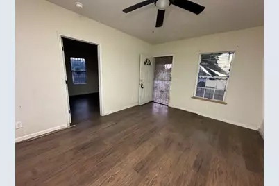 902 Burleson Street, George West, TX 78022 - Photo 5