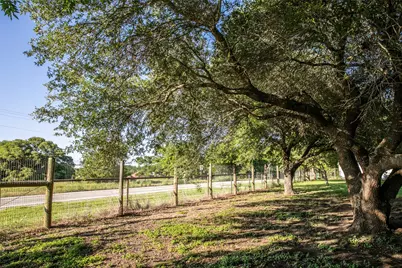 8660 Cedar Hill Road, Brenham, TX 77833 - Photo 41