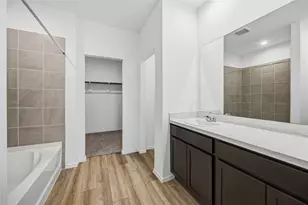12215 Ridge River Ln, Houston, TX 77067 - Photo 13