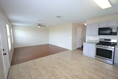 3203 Becker Glen Street, Fresno, TX 77545 - Photo 7