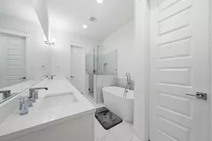 2533 Hollister St, Houston, TX 77080 - Photo 27