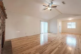 15726 Sea Liner Dr, Houston, TX 77062 - Photo 9