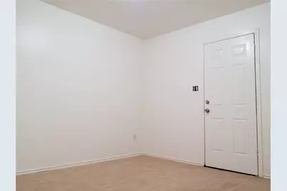 5706 Tuskegee Street, Houston, TX 77091 - Photo 9
