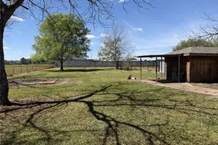 1532 Sunny Acres, Winnie, TX 77665 - Photo 25