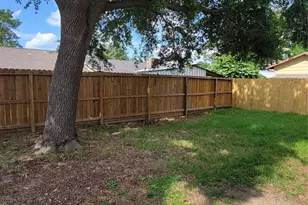 7646 Winkle Wood Ln, Houston, TX 77086 - Photo 15