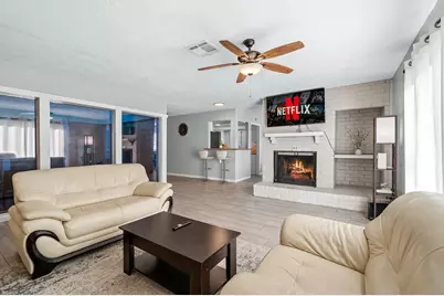 9907 Towne Tower Ln, Sugar Land, TX 77498 - Photo 7