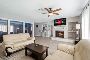 9907 Towne Tower Ln, Sugar Land, TX 77498 - Photo 7