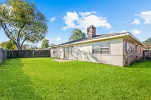 9907 Towne Tower Ln, Sugar Land, TX 77498 - Photo 33