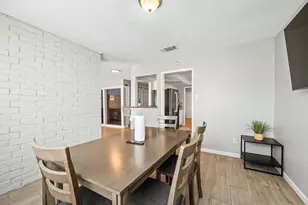 9907 Towne Tower Ln, Sugar Land, TX 77498 - Photo 11