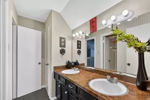 4606 Chaparral Dr, Baytown, TX 77521 - Photo 11