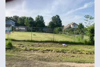 1323 Phyllis Street, Rosharon, TX 77583 - Photo 3