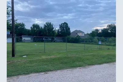 1323 Phyllis Street, Rosharon, TX 77583 - Photo 5