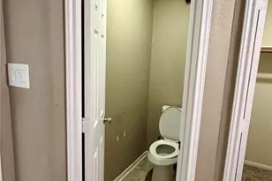 1315 Newsome Glenn Dr, Houston, TX 77090 - Photo 21