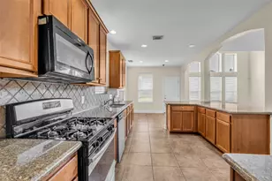9907 Heritage Waters Ct, Humble, TX 77396 - Photo 13