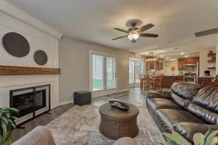 19 Greentwig Pl, Spring, TX 77381 - Photo 17