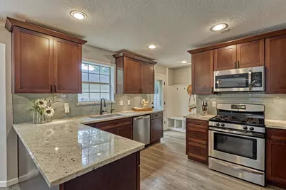 19 Greentwig Place, Spring, TX 77381 - Photo 11