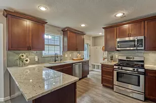 19 Greentwig Pl, Spring, TX 77381 - Photo 11