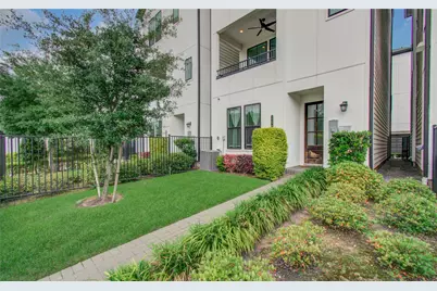 2818 Grand Fountains Drive #B, Houston, TX 77054 - Photo 7