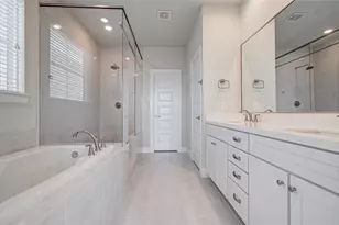 2818 Grand Fountains Dr, Houston, TX 77054 - Photo 21