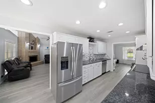 19837 S Plantation Estates Dr, Porter, TX 77365 - Photo 11