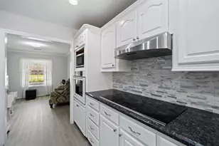 19837 S Plantation Estates Dr, Porter, TX 77365 - Photo 9