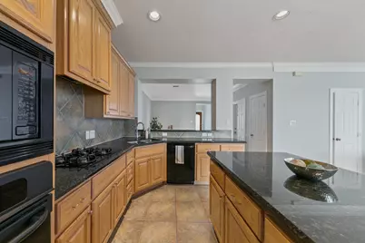 2945 Sandcastle Lane, Houston, TX 77057 - Photo 11