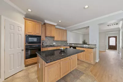 2945 Sandcastle Lane, Houston, TX 77057 - Photo 9