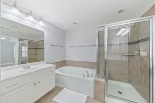 2945 Sandcastle Ln, Houston, TX 77057 - Photo 23