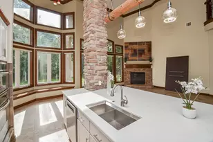 1402 Lynnview Dr, Houston, TX 77055 - Photo 7