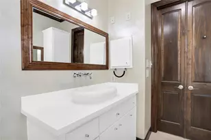 1402 Lynnview Dr, Houston, TX 77055 - Photo 27