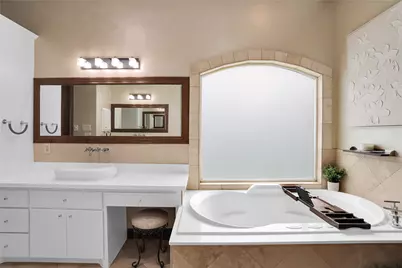 1402 Lynnview Drive, Houston, TX 77055 - Photo 45