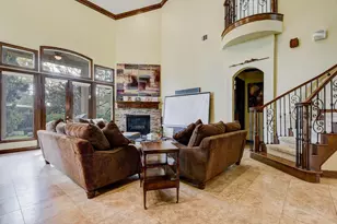 1402 Lynnview Dr, Houston, TX 77055 - Photo 13