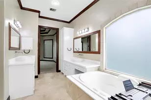 1402 Lynnview Dr, Houston, TX 77055 - Photo 23