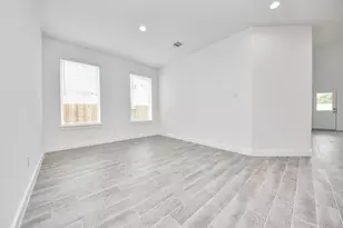 5714 Sandhill Oak Trl, Houston, TX 77066 - Photo 7