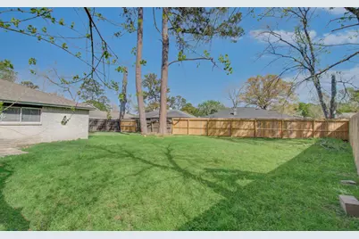 7015 Maple Fox Drive, Humble, TX 77338 - Photo 23