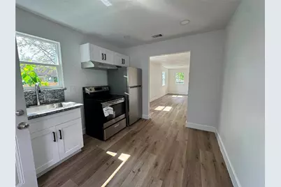 3910 Campbell Street, Houston, TX 77026 - Photo 15