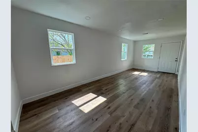 3910 Campbell Street, Houston, TX 77026 - Photo 7
