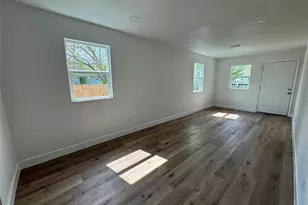 3910 Campbell St, Houston, TX 77026 - Photo 7