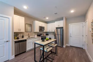 1620 Oak Tree Dr, Houston, TX 77080 - Photo 1