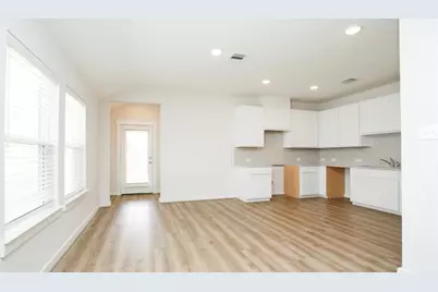 209 Laura Leigh Lane, Angleton, TX 77515 - Photo 3