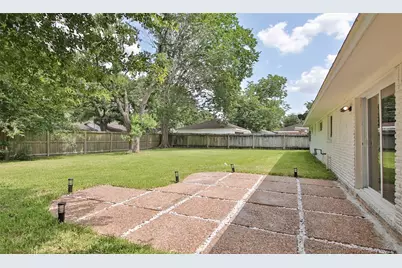 10803 Chimney Rock Road, Houston, TX 77096 - Photo 15