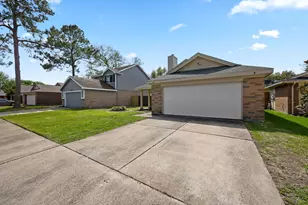 15419 Scenic Haven Dr, Houston, TX 77083 - Photo 3
