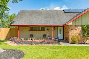 900 W Mulberry St, Angleton, TX 77515 - Photo 7