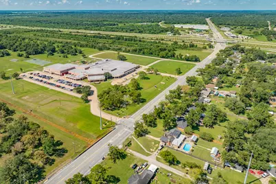 900 W Mulberry Street, Angleton, TX 77515 - Photo 9