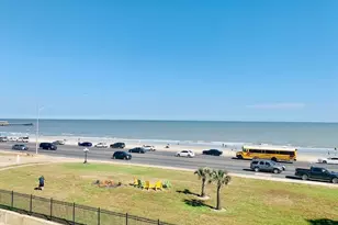 6300 Seawall Blvd, Galveston, TX 77551 - Photo 27