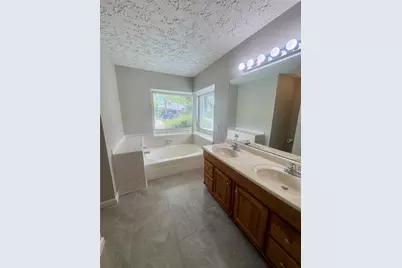 15702 Roxton Ridge Drive, Houston, TX 77598 - Photo 23