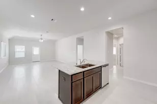 2414 Brich Mnr Dr, Rosharon, TX 77583 - Photo 11