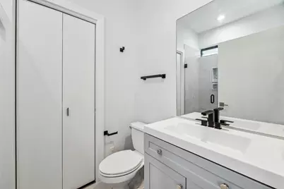 4427 Eigel Street, Houston, TX 77007 - Photo 17
