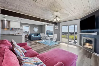 6931 W Holiday Street, Hitchcock, TX 77563 - Photo 15